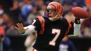 Boomer Esiason, quarterback de los Bengalíes en la década de los 80