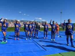 Jugadoras en el estadio