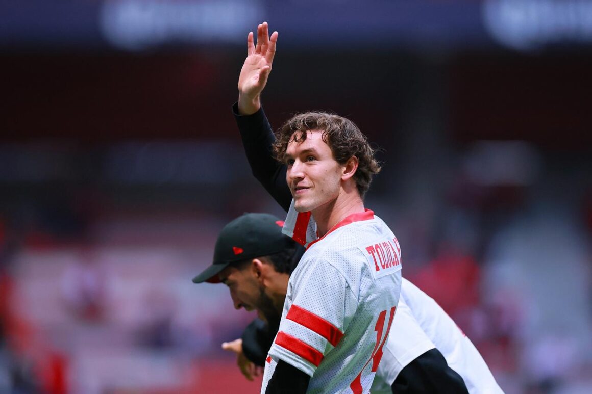 55c5b8d6 acbb 42b8 a3e2 5e8d41f95673