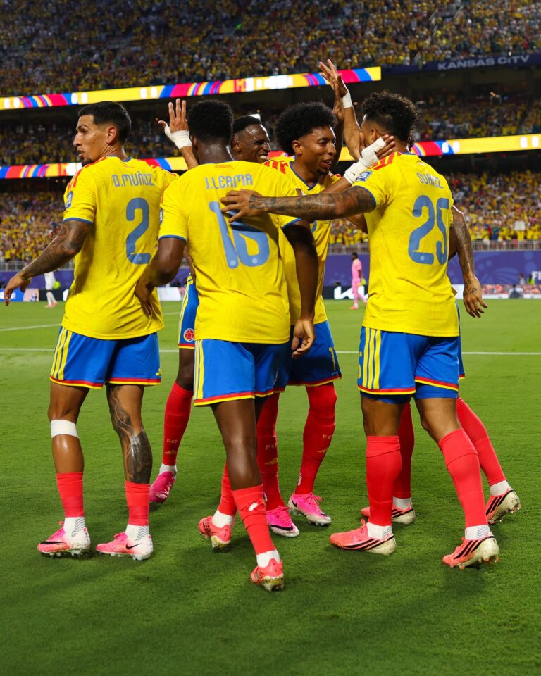 HMWQ6AcWsAA6FRa